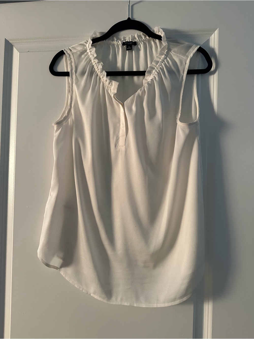Ann Taylor Cream Sleeveless Ruffle-Neck Camisole